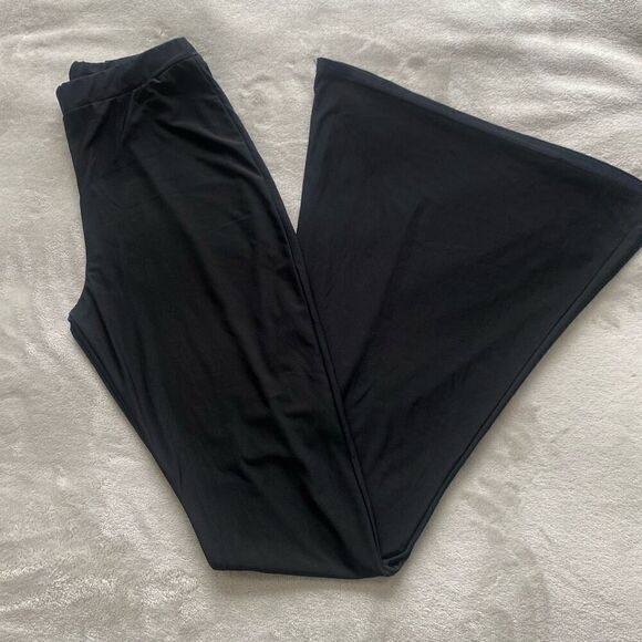 Fashionkilla Plus flared pants size 2 - Picture 3 of 9